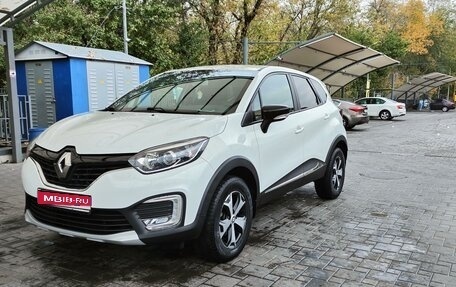 Renault Kaptur I рестайлинг, 2019 год, 1 800 000 рублей, 1 фотография