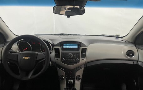 Chevrolet Cruze II, 2012 год, 950 000 рублей, 10 фотография