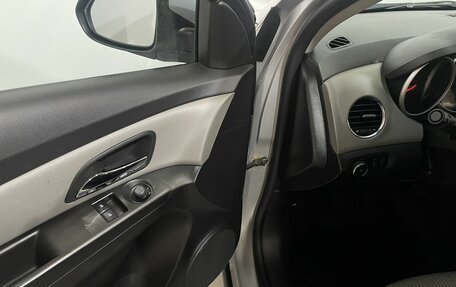 Chevrolet Cruze II, 2012 год, 950 000 рублей, 16 фотография