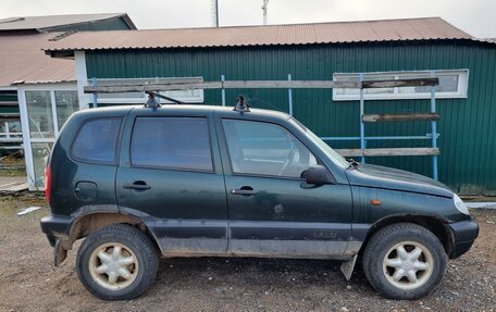 Chevrolet Niva I рестайлинг, 2004 год, 300 000 рублей, 2 фотография