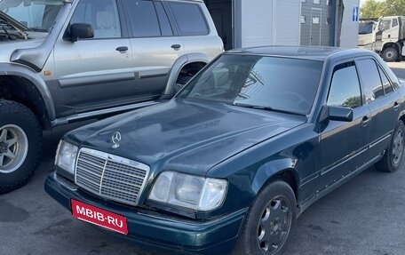 Mercedes-Benz W124, 1993 год, 250 000 рублей, 1 фотография