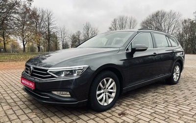 Volkswagen Passat B8 рестайлинг, 2020 год, 2 250 000 рублей, 1 фотография