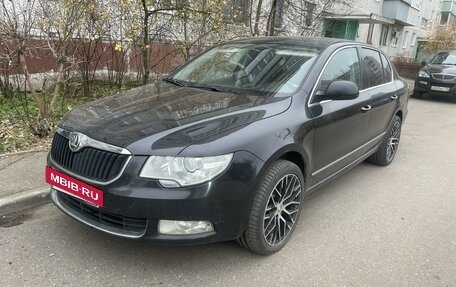 Skoda Superb III рестайлинг, 2013 год, 999 999 рублей, 2 фотография