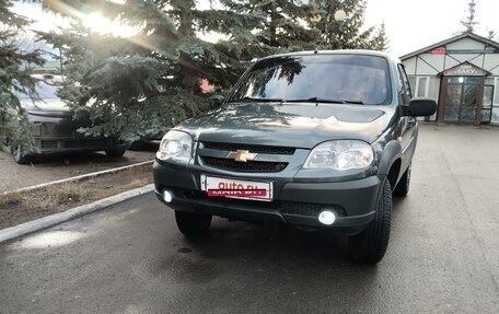 Chevrolet Niva I рестайлинг, 2011 год, 580 000 рублей, 4 фотография