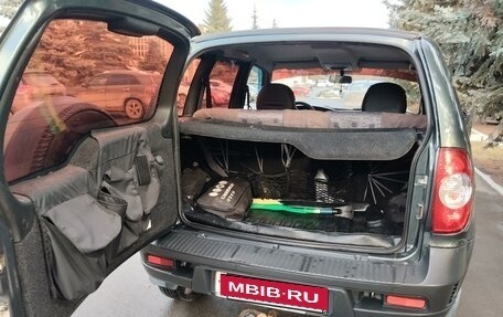 Chevrolet Niva I рестайлинг, 2011 год, 580 000 рублей, 8 фотография