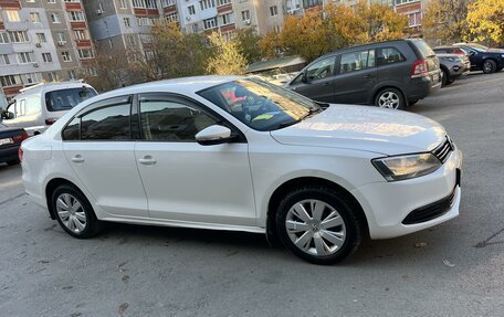 Volkswagen Jetta VI, 2013 год, 1 360 000 рублей, 10 фотография