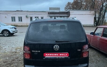 Volkswagen Touran III, 2008 год, 850 000 рублей, 6 фотография