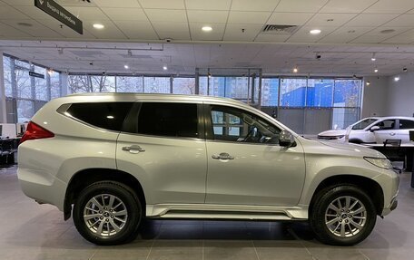 Mitsubishi Pajero IV, 2019 год, 2 879 000 рублей, 4 фотография