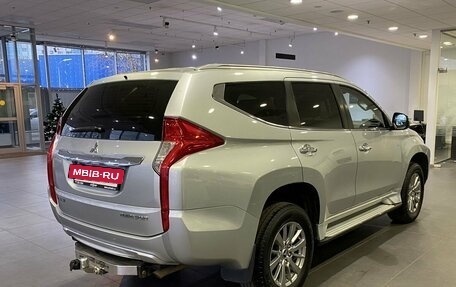 Mitsubishi Pajero IV, 2019 год, 2 879 000 рублей, 5 фотография