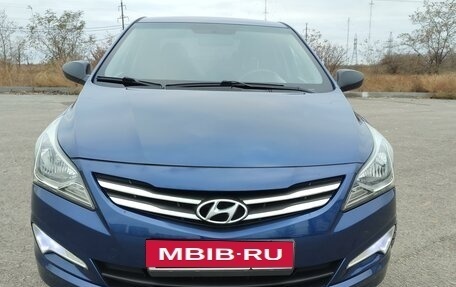 Hyundai Solaris II рестайлинг, 2015 год, 1 225 000 рублей, 5 фотография