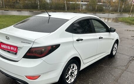 Hyundai Solaris II рестайлинг, 2013 год, 950 000 рублей, 4 фотография