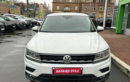 Volkswagen Tiguan II, 2019 год, 2 549 000 рублей, 2 фотография