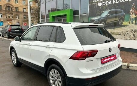 Volkswagen Tiguan II, 2019 год, 2 549 000 рублей, 8 фотография