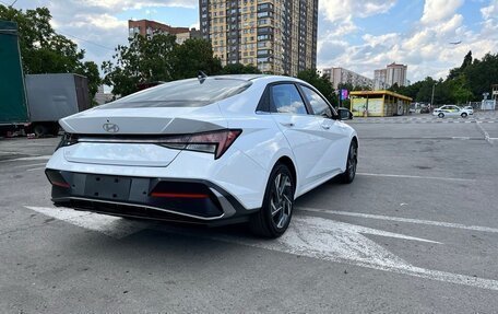 Hyundai Elantra, 2024 год, 2 900 000 рублей, 2 фотография