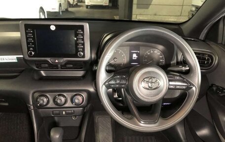 Toyota Yaris, 2020 год, 1 420 000 рублей, 3 фотография