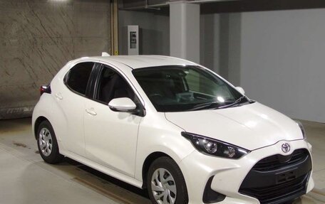 Toyota Yaris, 2020 год, 1 420 000 рублей, 20 фотография