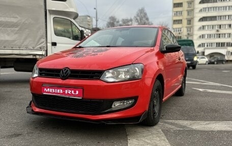 Volkswagen Polo VI (EU Market), 2010 год, 700 000 рублей, 1 фотография