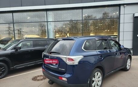 Mitsubishi Outlander III рестайлинг 3, 2013 год, 1 390 000 рублей, 7 фотография