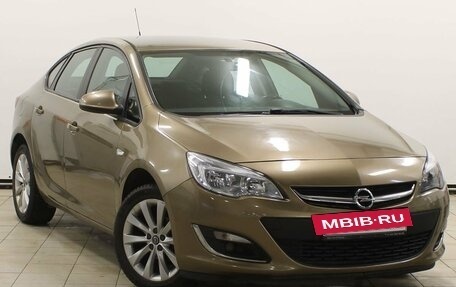 Opel Astra J, 2012 год, 899 900 рублей, 3 фотография