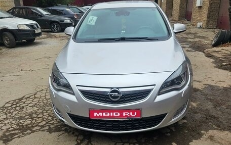 Opel Astra J, 2012 год, 950 000 рублей, 1 фотография