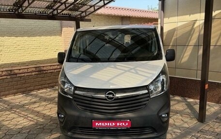 Opel Vivaro B, 2016 год, 2 400 000 рублей, 1 фотография