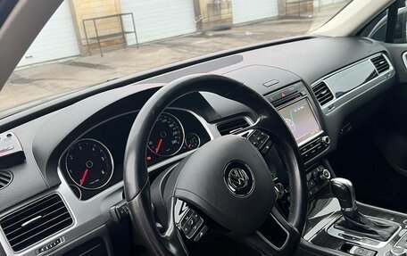 Volkswagen Touareg III, 2015 год, 3 200 000 рублей, 13 фотография