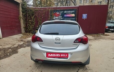 Opel Astra J, 2012 год, 950 000 рублей, 3 фотография