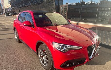 Alfa Romeo Stelvio, 2018 год, 2 500 000 рублей, 2 фотография