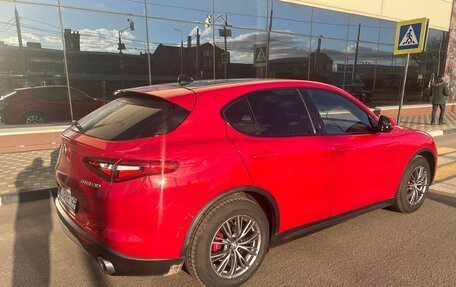 Alfa Romeo Stelvio, 2018 год, 2 500 000 рублей, 7 фотография