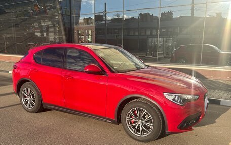 Alfa Romeo Stelvio, 2018 год, 2 500 000 рублей, 10 фотография