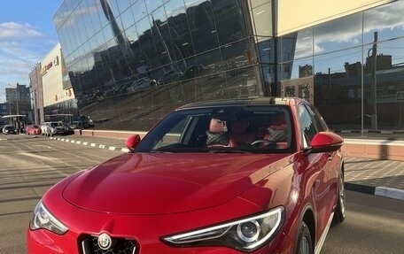 Alfa Romeo Stelvio, 2018 год, 2 500 000 рублей, 18 фотография