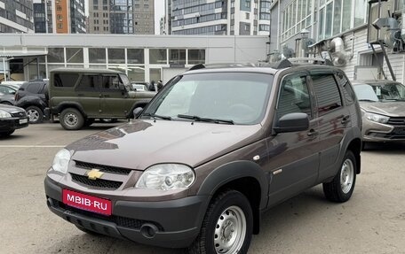 Chevrolet Niva I рестайлинг, 2016 год, 830 000 рублей, 1 фотография