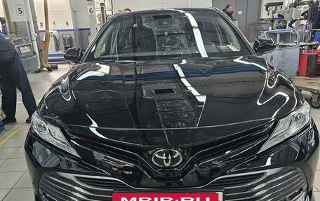 Toyota Camry, 2020 год, 3 447 000 рублей, 2 фотография