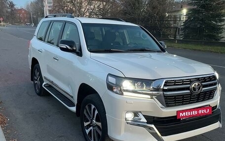 Toyota Land Cruiser 200, 2015 год, 5 999 999 рублей, 7 фотография