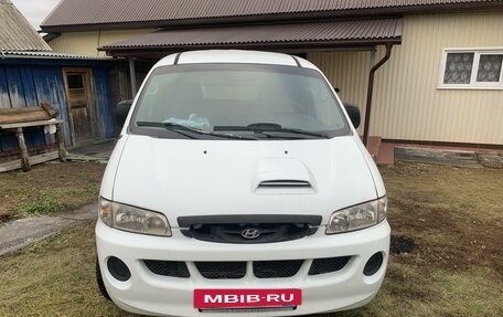 Hyundai H-1 II рестайлинг, 2001 год, 850 000 рублей, 5 фотография