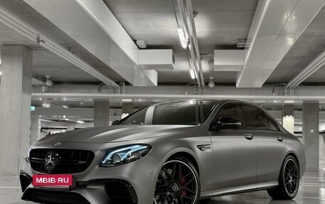 Mercedes-Benz E-Класс AMG, 2017 год, 7 400 000 рублей, 3 фотография