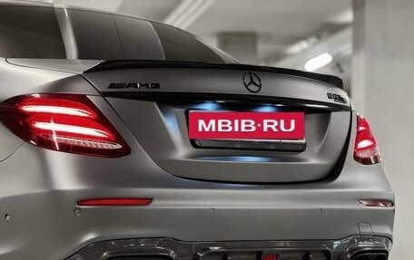 Mercedes-Benz E-Класс AMG, 2017 год, 7 400 000 рублей, 12 фотография