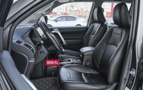 Toyota Land Cruiser Prado 150 рестайлинг 2, 2020 год, 5 499 000 рублей, 10 фотография