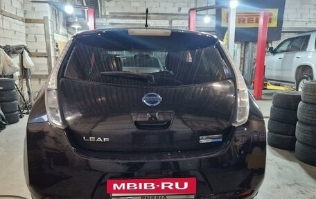 Nissan Leaf I, 2013 год, 680 000 рублей, 2 фотография