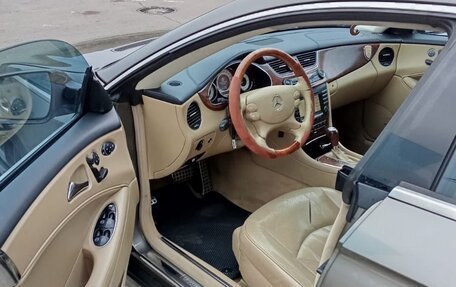 Mercedes-Benz CLS, 2004 год, 980 000 рублей, 9 фотография