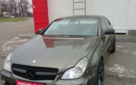 Mercedes-Benz CLS, 2004 год, 980 000 рублей, 2 фотография