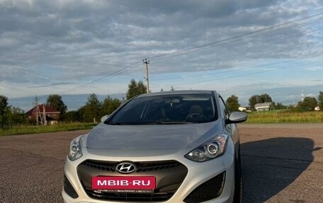 Hyundai i30 II рестайлинг, 2013 год, 1 050 000 рублей, 3 фотография