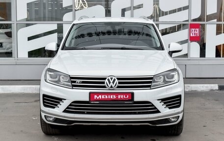 Volkswagen Touareg III, 2017 год, 3 780 000 рублей, 3 фотография