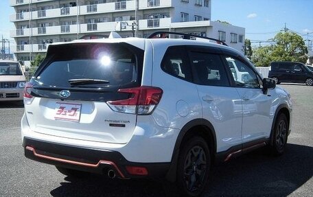 Subaru Forester, 2021 год, 2 400 000 рублей, 3 фотография