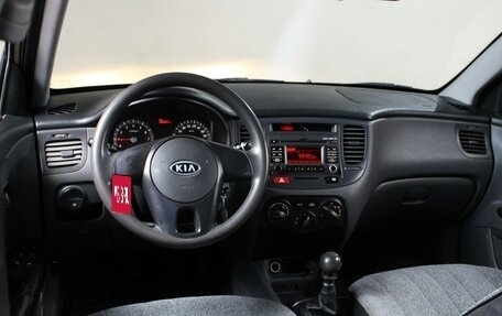 KIA Rio II, 2010 год, 698 000 рублей, 6 фотография