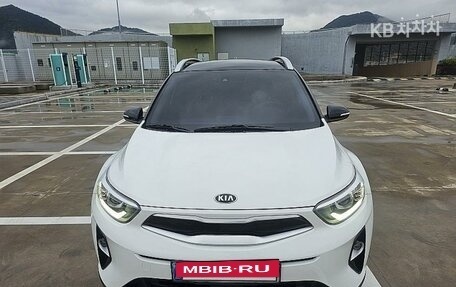 KIA Stonic, 2020 год, 1 320 005 рублей, 2 фотография