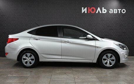 Hyundai Solaris II рестайлинг, 2015 год, 1 379 000 рублей, 9 фотография