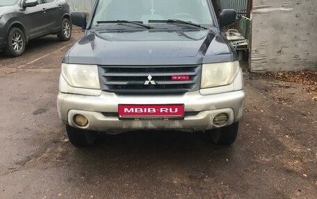 Mitsubishi Pajero iO, 2000 год, 650 000 рублей, 1 фотография