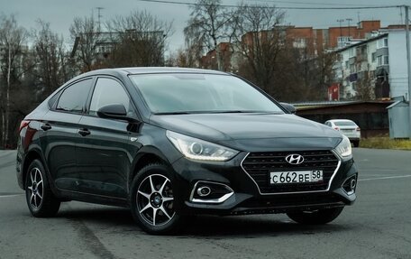 Hyundai Solaris II рестайлинг, 2019 год, 1 560 000 рублей, 1 фотография