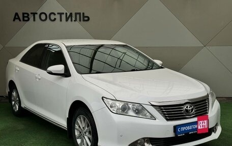 Toyota Camry, 2014 год, 1 800 000 рублей, 2 фотография